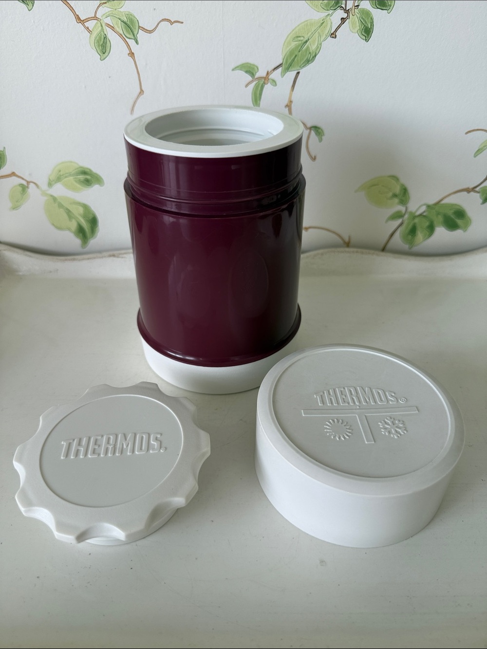 Vintage Thermos 10 oz Food Jar Burgundy